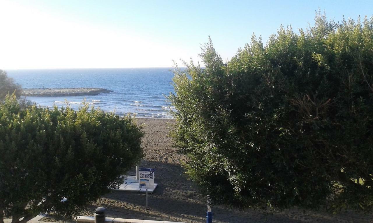 Beachfront House Malaga Ngoại thất bức ảnh